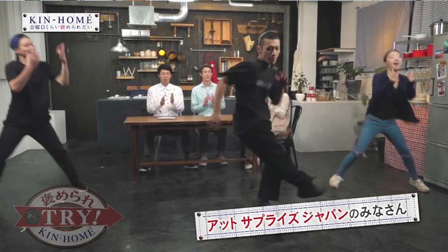サービス名をここに入れます